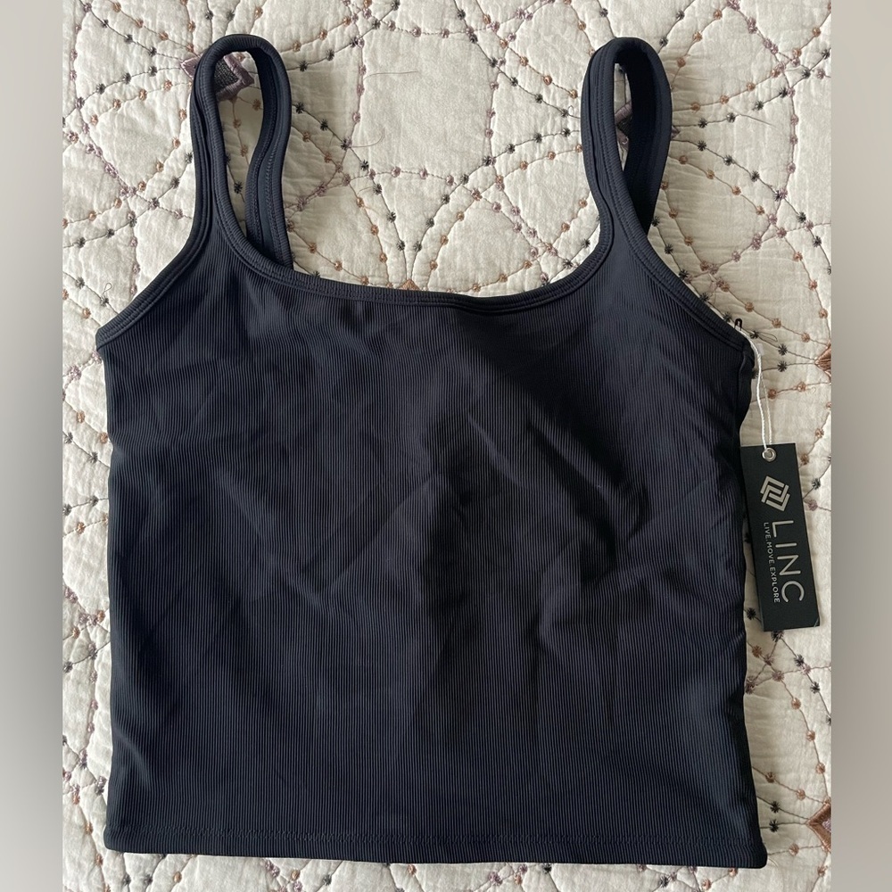 LINC ACTIVE- ribbed tank top, black , size medium- NWT